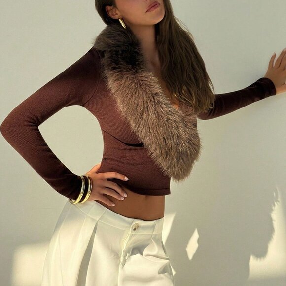 Coffee Brown Casual Women's V-Neck faux fur neckline Sweater top - Picture 7 of 7